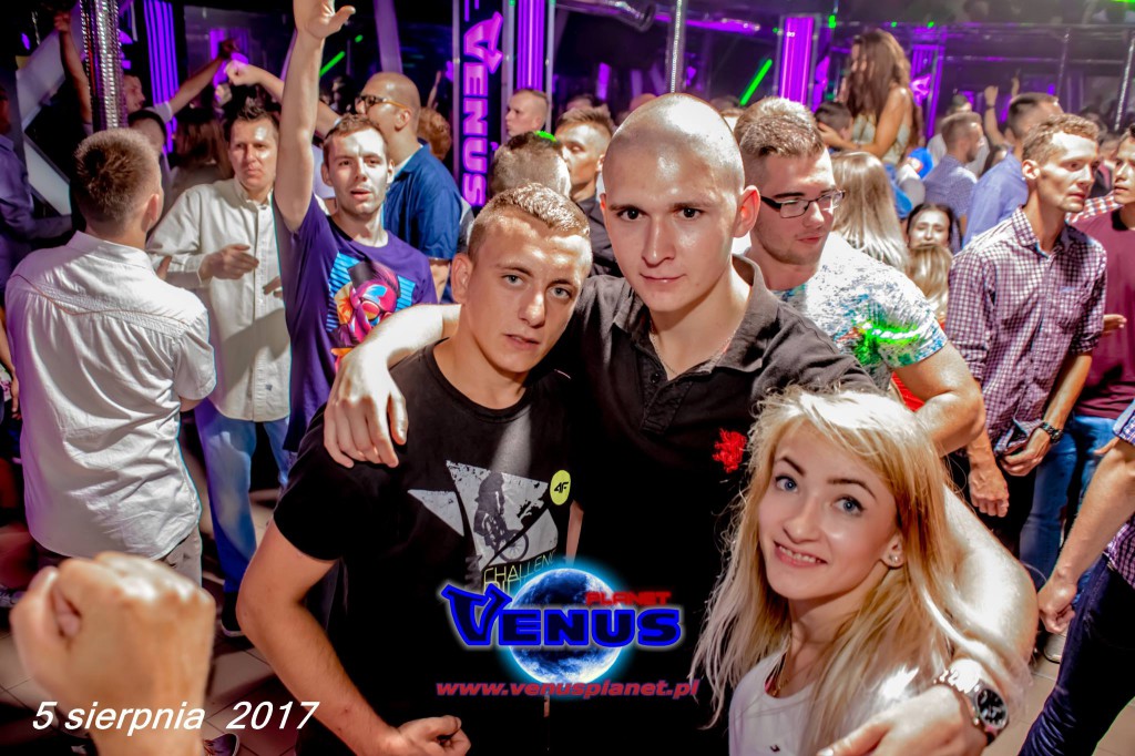 Sobotnia noc w klubie Venus Koneck