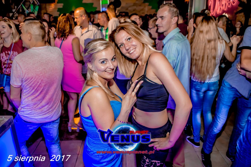 Sobotnia noc w klubie Venus Koneck