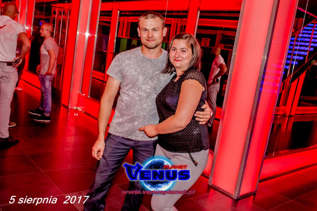 Sobotnia noc w klubie Venus Koneck