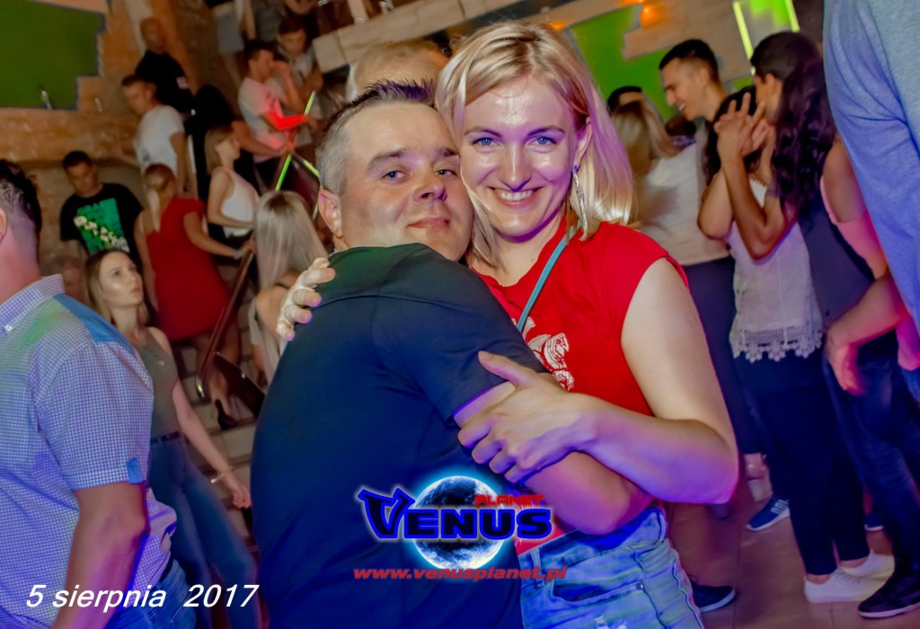 Sobotnia noc w klubie Venus Koneck