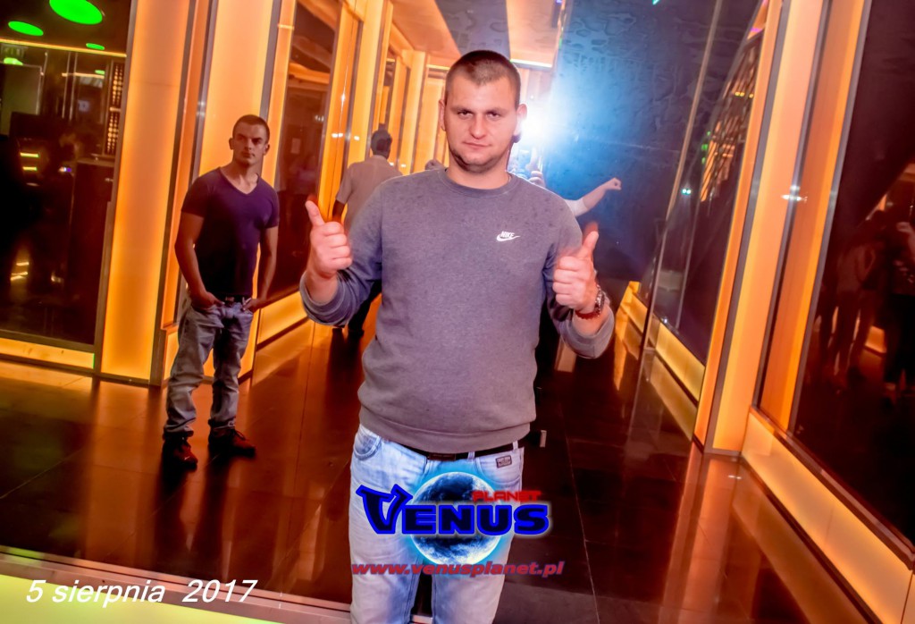 Sobotnia noc w klubie Venus Koneck