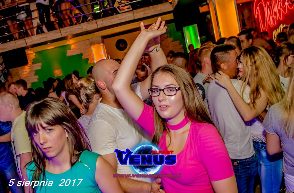 Sobotnia noc w klubie Venus Koneck