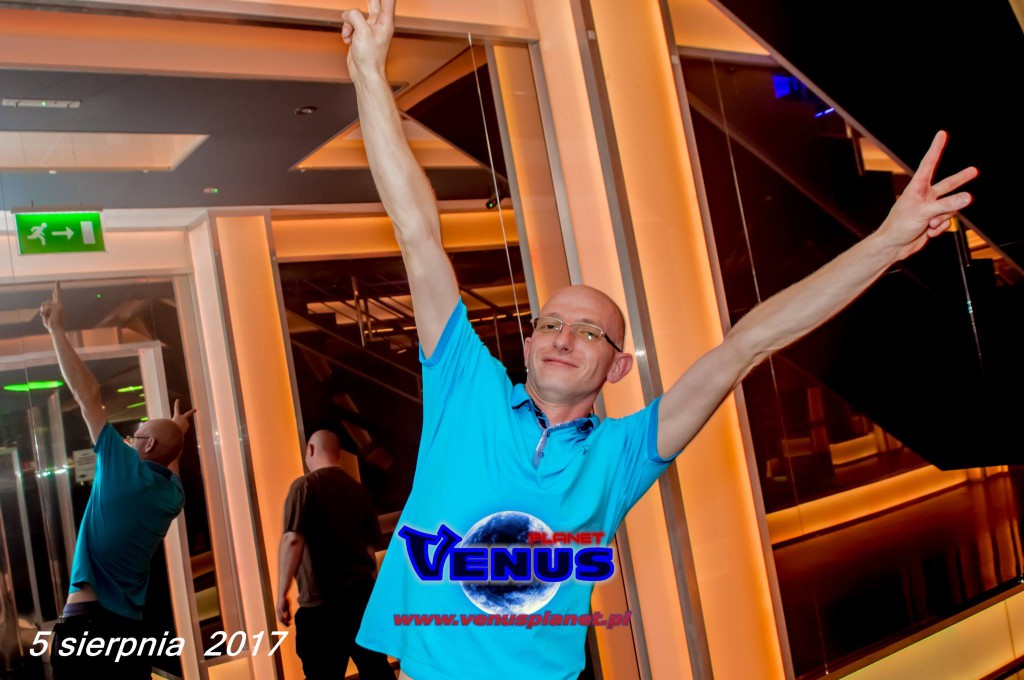 Sobotnia noc w klubie Venus Koneck