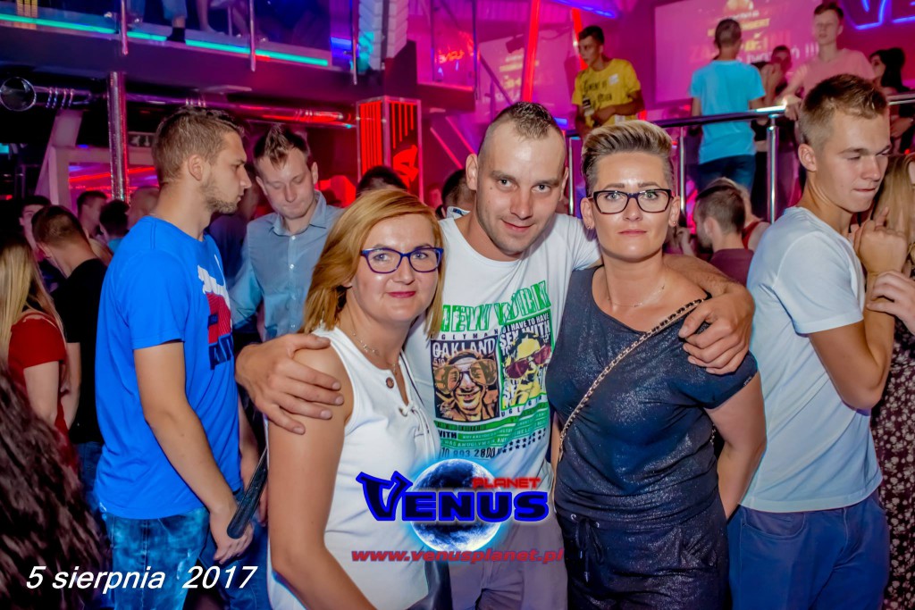 Sobotnia noc w klubie Venus Koneck