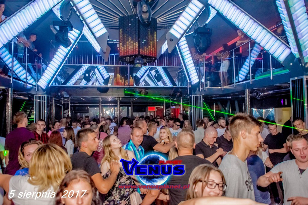 Sobotnia noc w klubie Venus Koneck