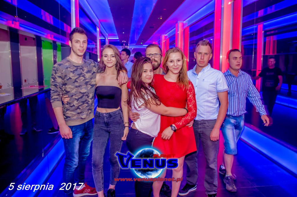 Sobotnia noc w klubie Venus Koneck
