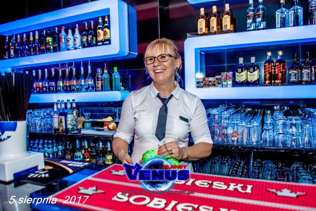 Sobotnia noc w klubie Venus Koneck
