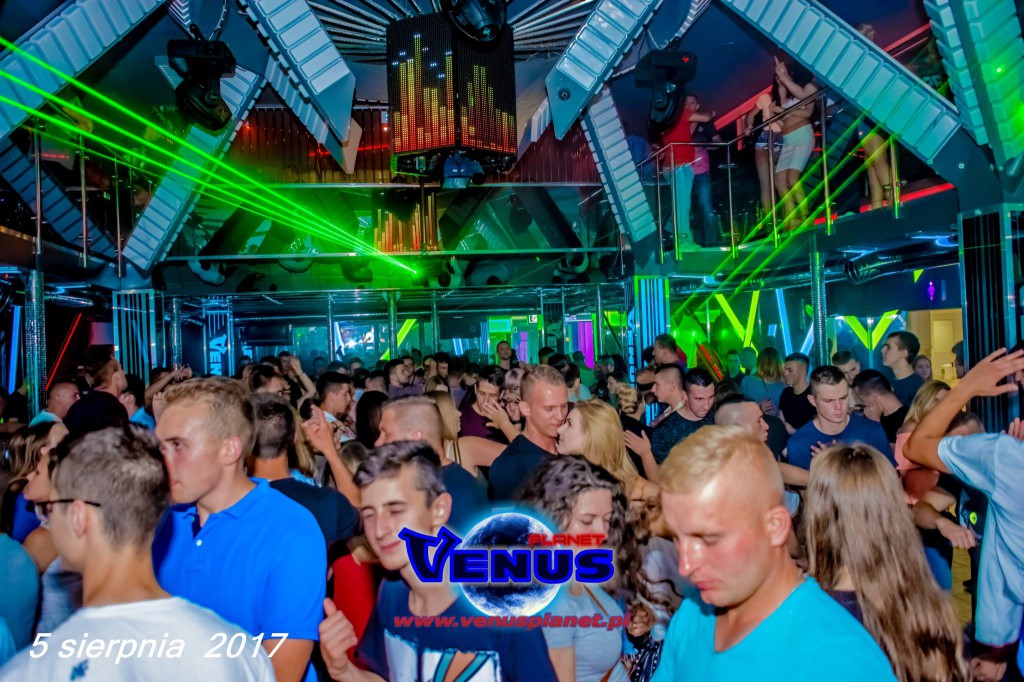 Sobotnia noc w klubie Venus Koneck
