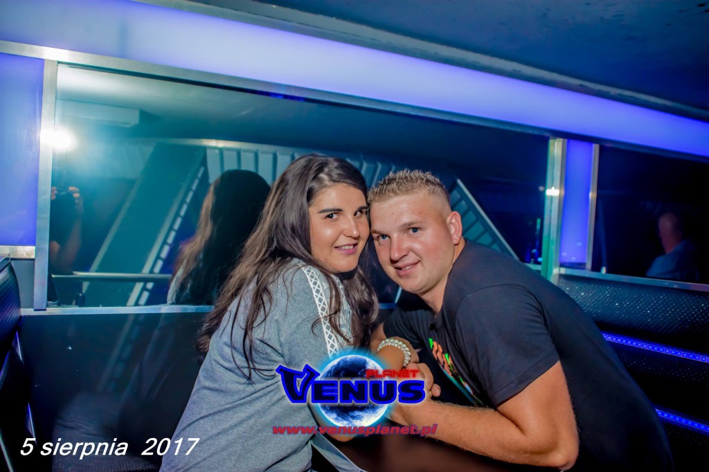 Sobotnia noc w klubie Venus Koneck