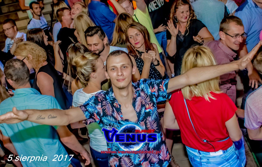 Sobotnia noc w klubie Venus Koneck