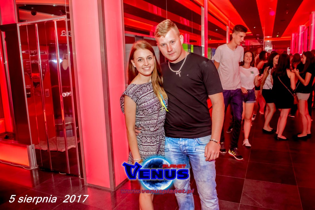 Sobotnia noc w klubie Venus Koneck