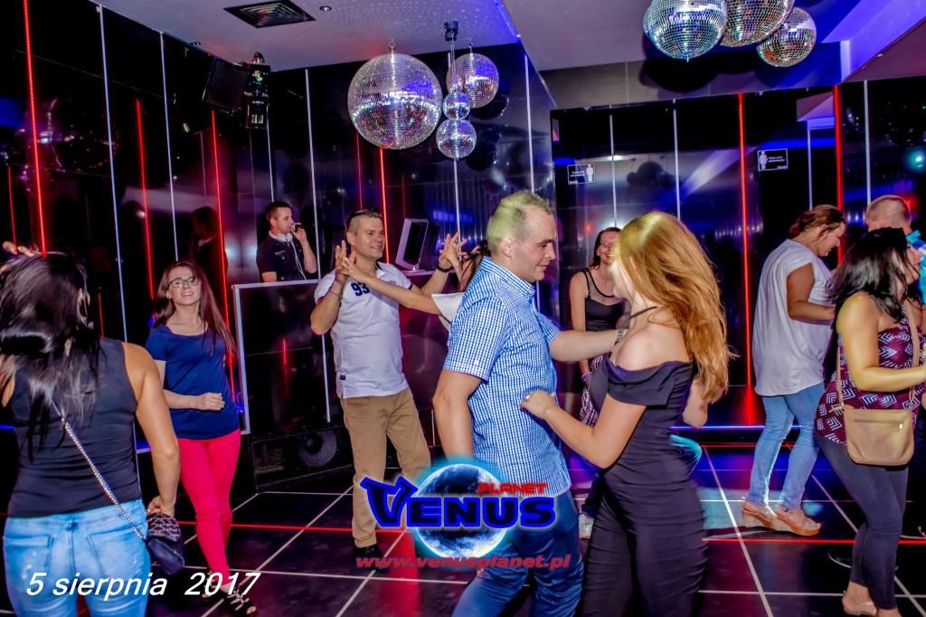 Sobotnia noc w klubie Venus Koneck