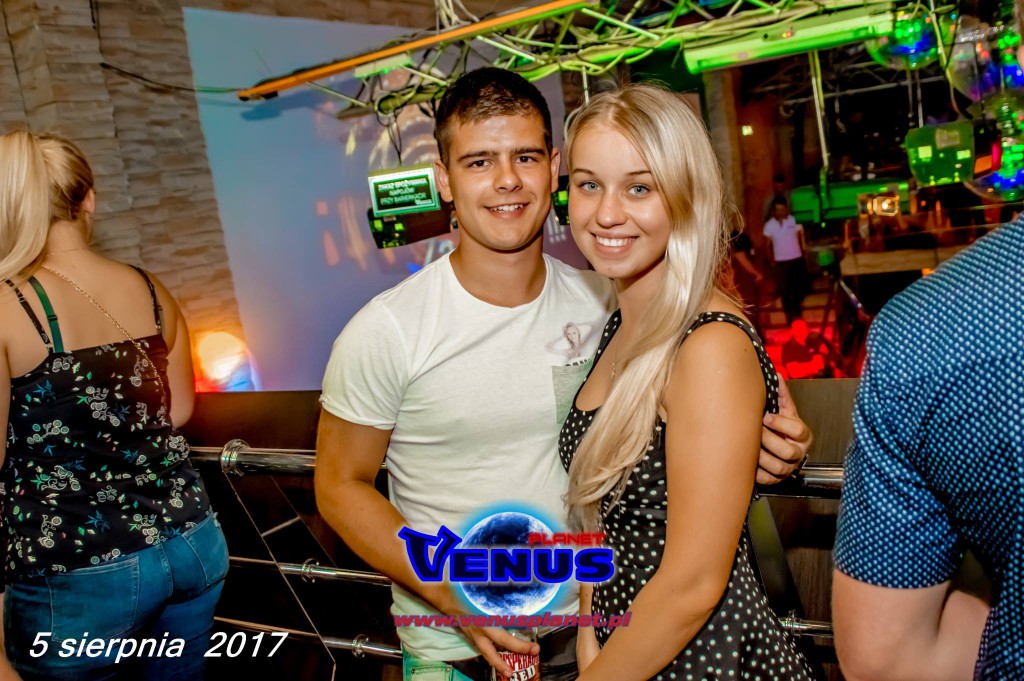 Sobotnia noc w klubie Venus Koneck