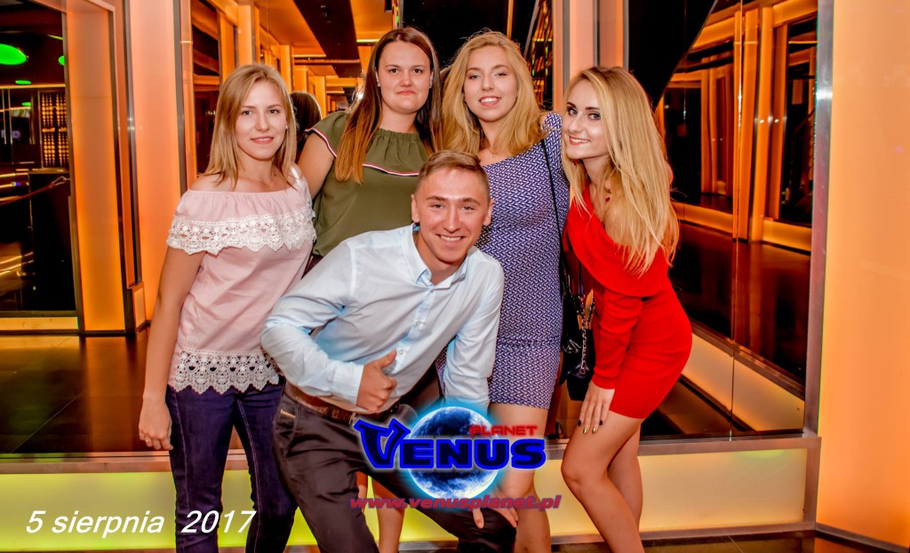 Sobotnia noc w klubie Venus Koneck