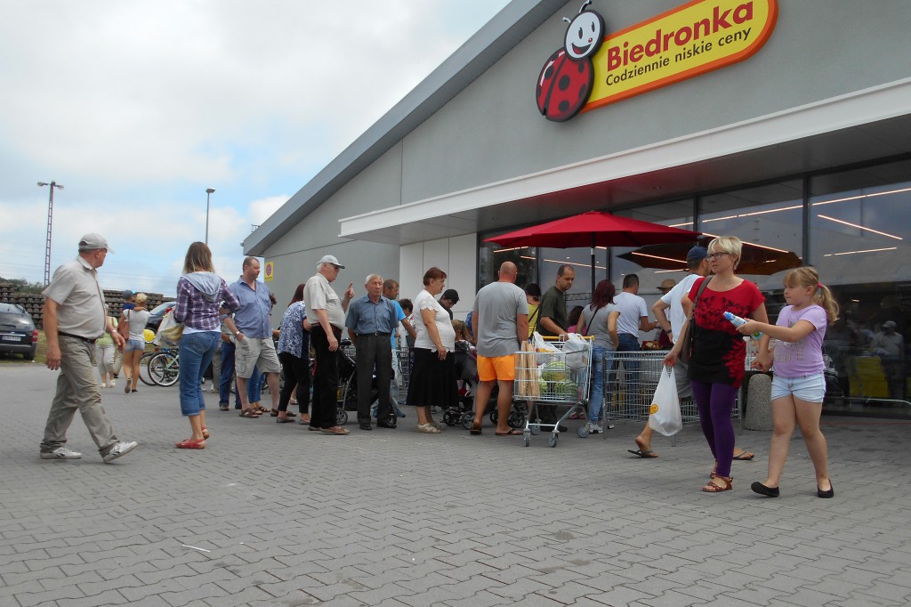 Tłumy na otwarciu dyskontu