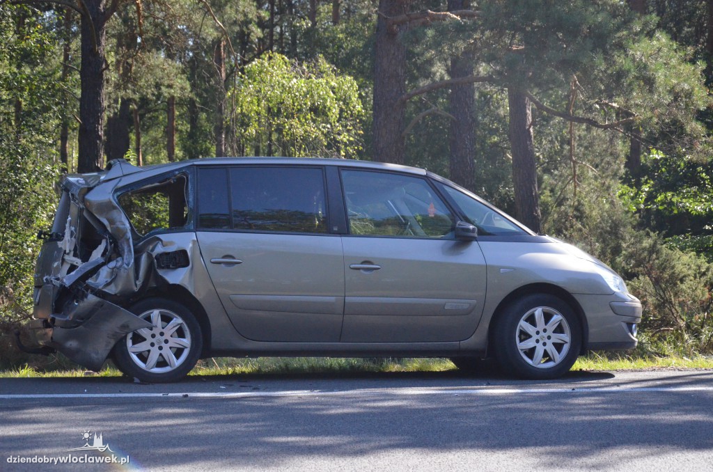 Volkswagen uderzył w tył renault