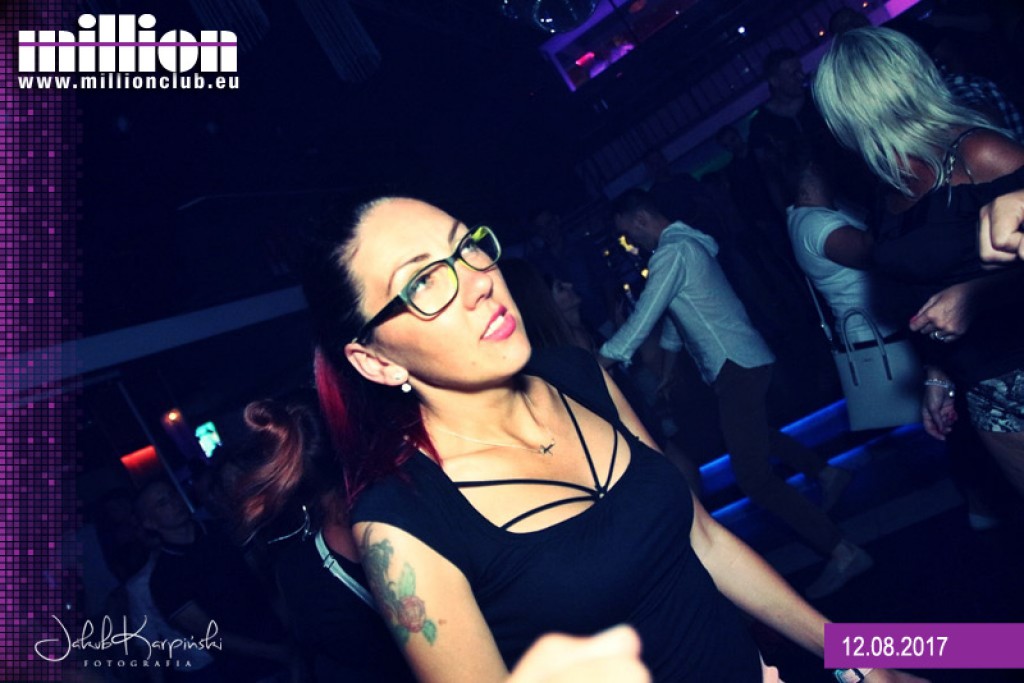 Sobotnia impreza w klubie Million