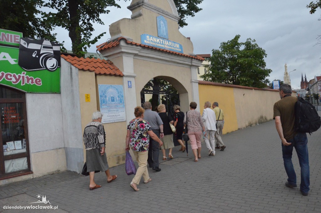 Spacerek do klasztoru Franciszkanów