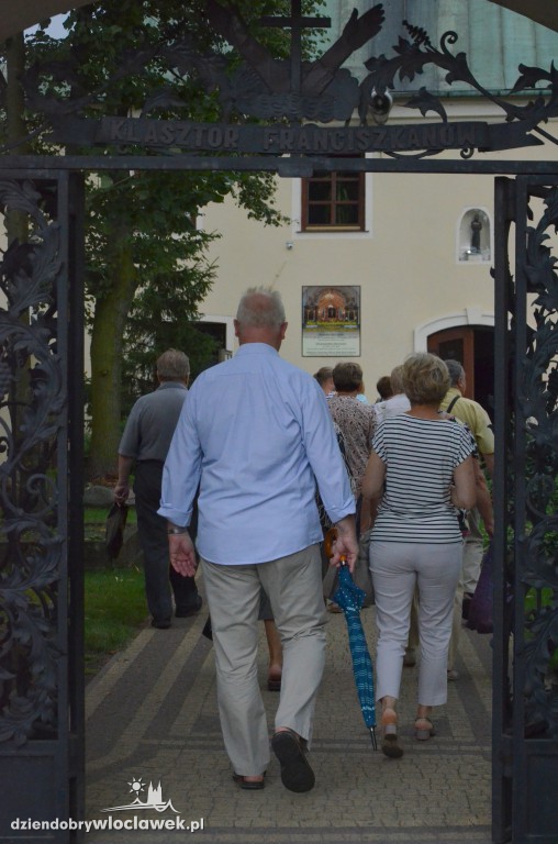Spacerek do klasztoru Franciszkanów