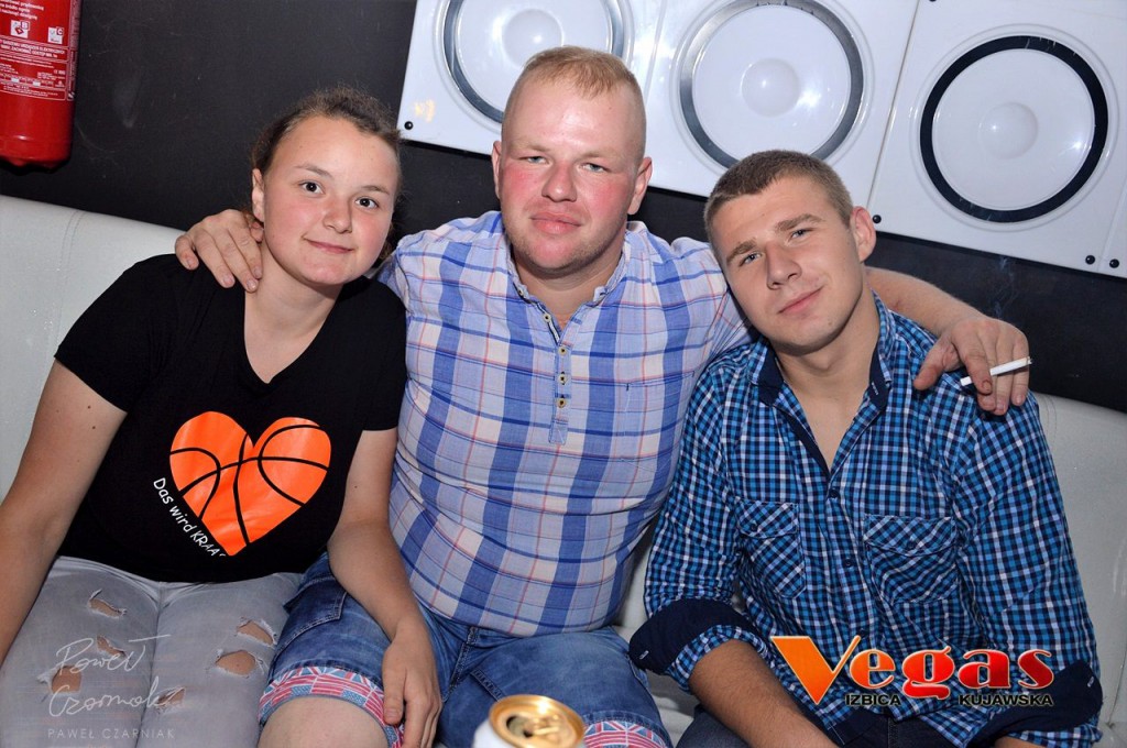 Nowator w klubie Vegas w Izbicy Kuj.