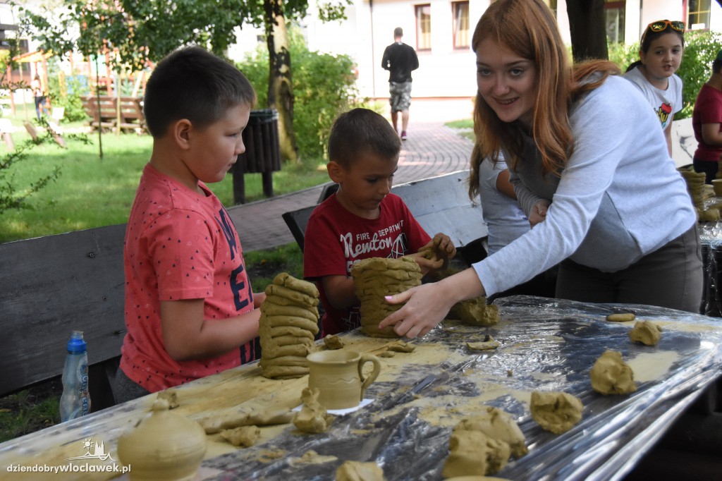 Leśne wakacje bez granic: garncarstwo