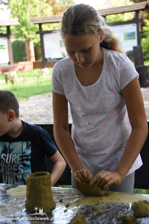 Leśne wakacje bez granic: garncarstwo
