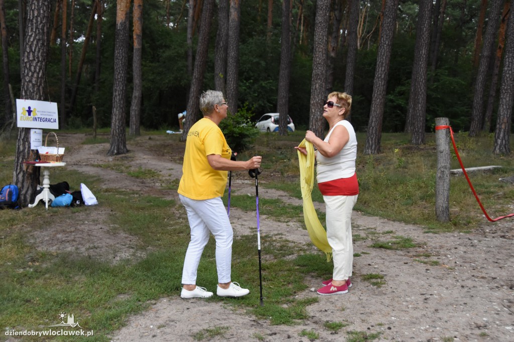 Nordic walking wokół Jeziora Czarnego