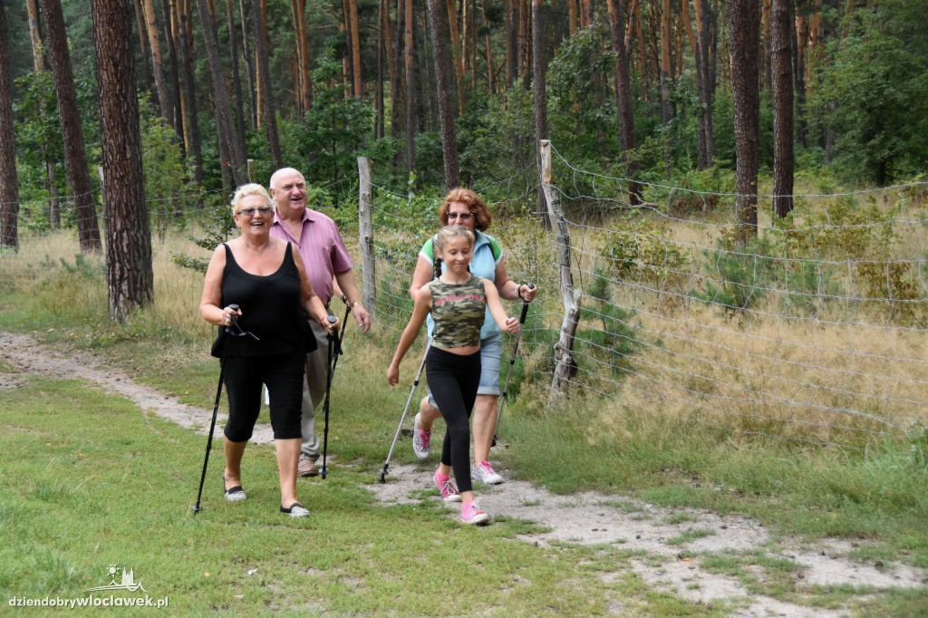 Nordic walking wokół Jeziora Czarnego