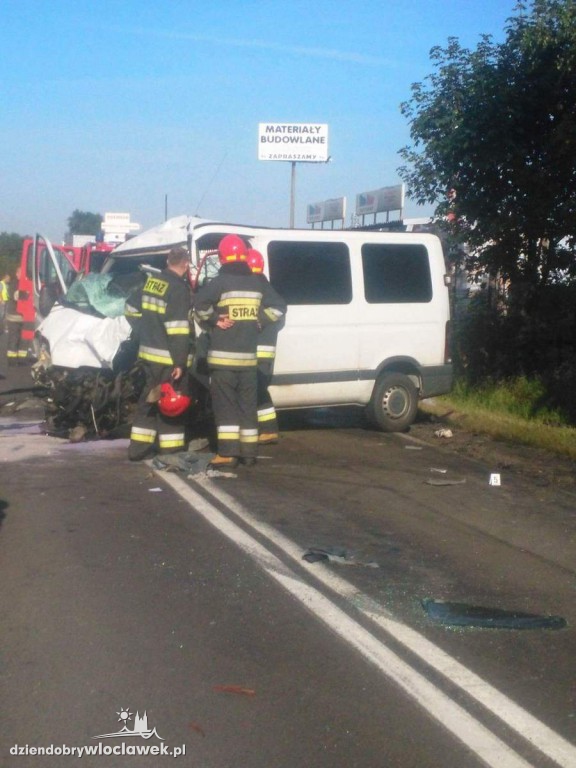Ciężarówka uderzyła w busa. 7 rannych