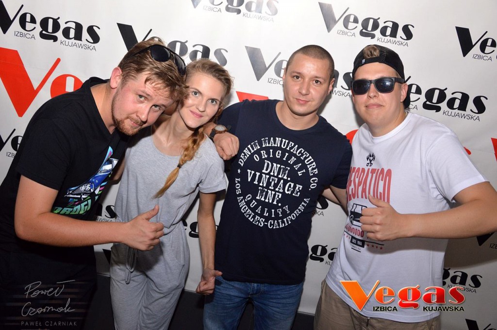 Szalona noc w klubie Vegas w Izbicy Kuj.