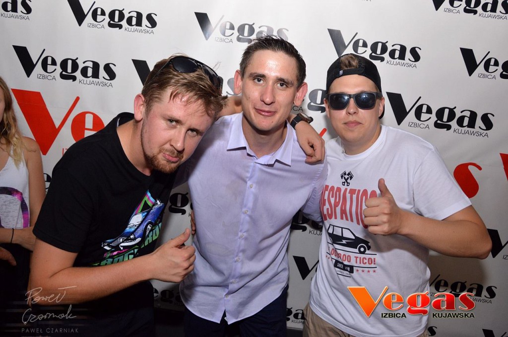 Szalona noc w klubie Vegas w Izbicy Kuj.