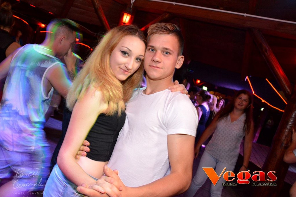 Szalona noc w klubie Vegas w Izbicy Kuj.