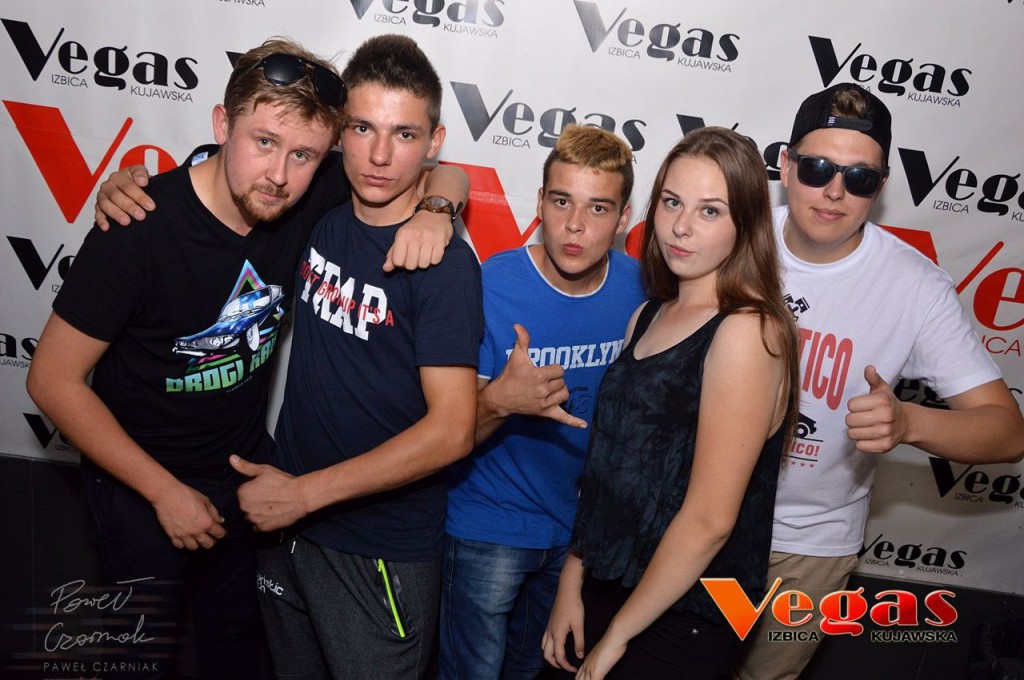 Szalona noc w klubie Vegas w Izbicy Kuj.