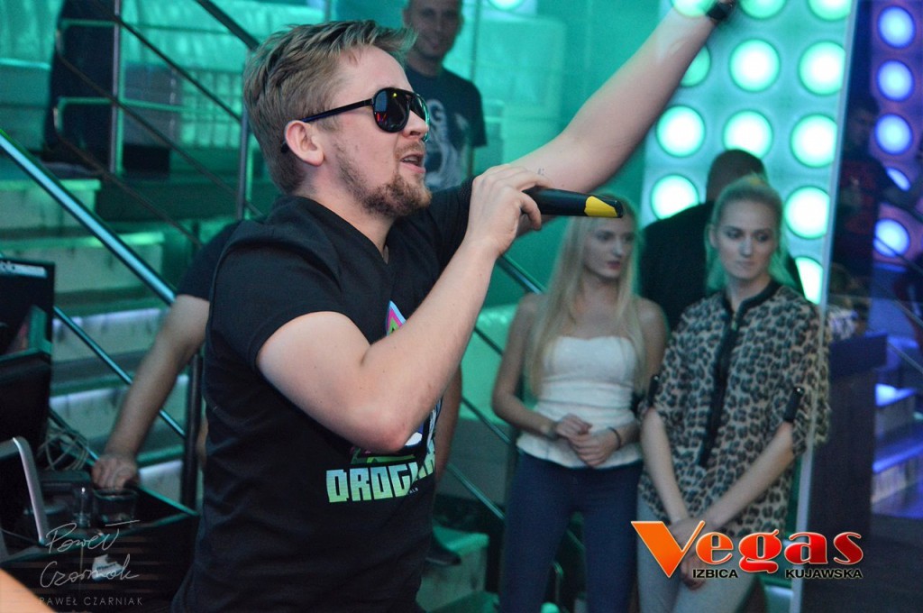 Szalona noc w klubie Vegas w Izbicy Kuj.