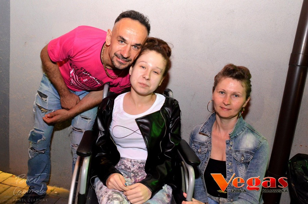 Szalona noc w klubie Vegas w Izbicy Kuj.