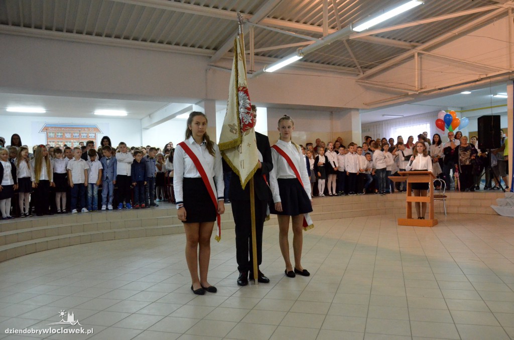 Rozpoczęcie roku w SP 23