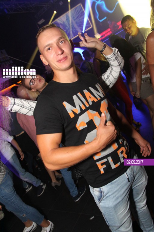 Sobotnia impreza w klubie Million