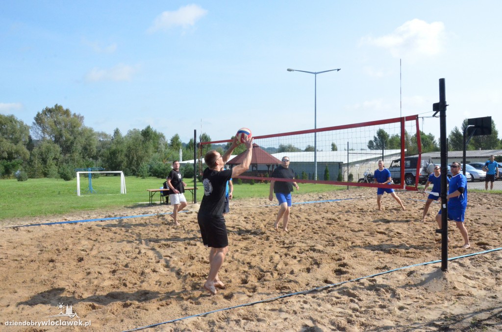 Siatkówka plażowa strażaków