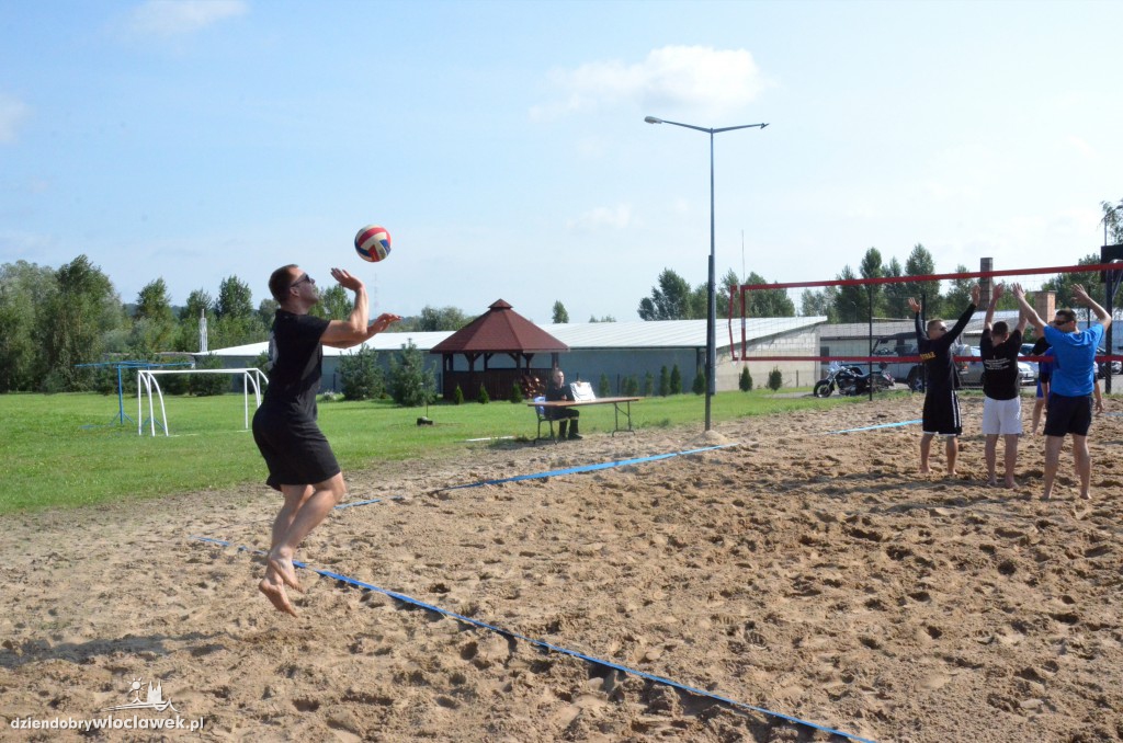 Siatkówka plażowa strażaków