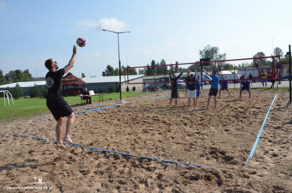 Siatkówka plażowa strażaków