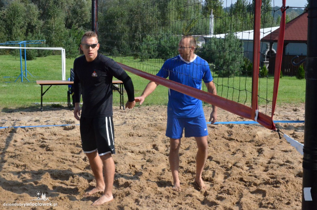 Siatkówka plażowa strażaków