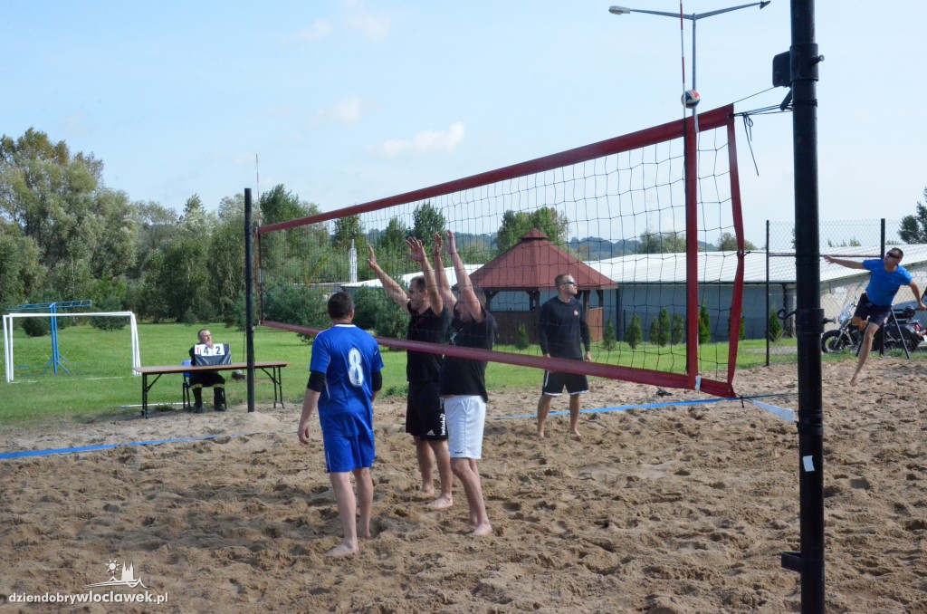 Siatkówka plażowa strażaków