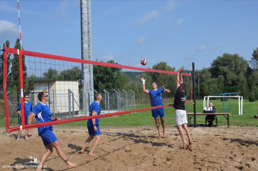 Siatkówka plażowa strażaków