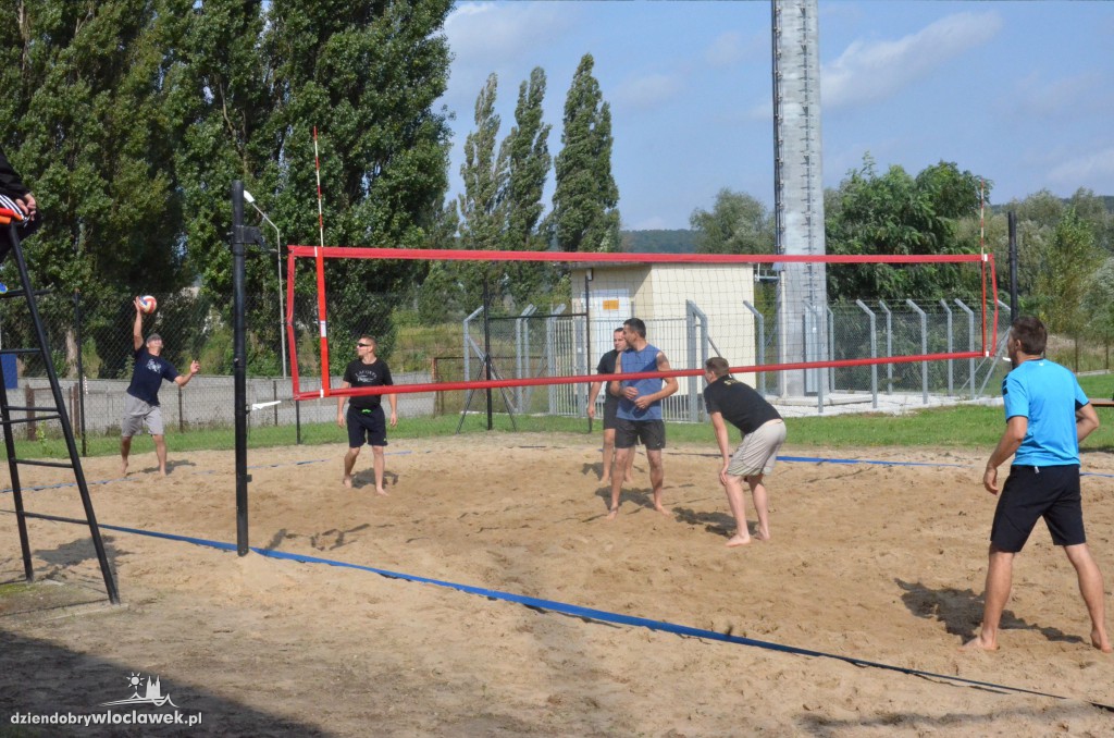 Siatkówka plażowa strażaków