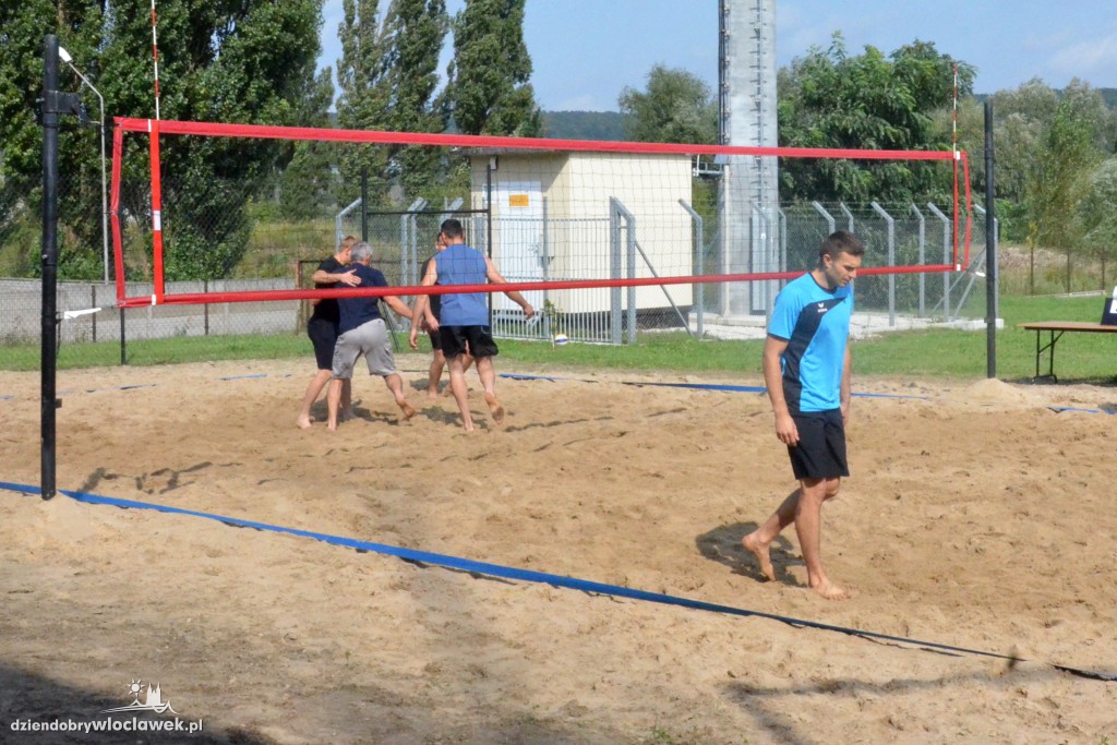 Siatkówka plażowa strażaków