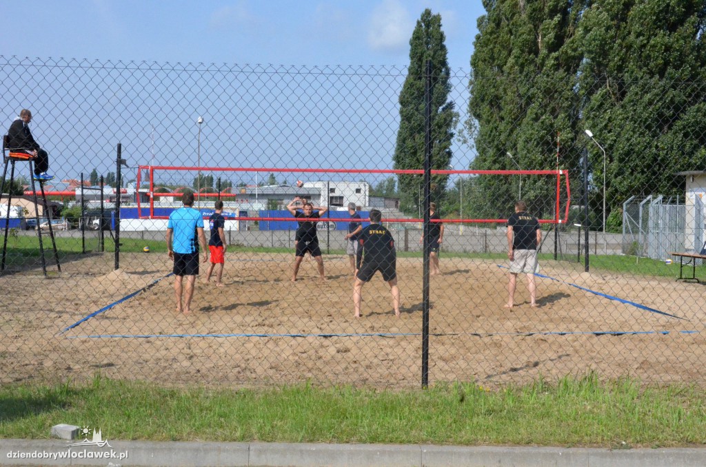 Siatkówka plażowa strażaków