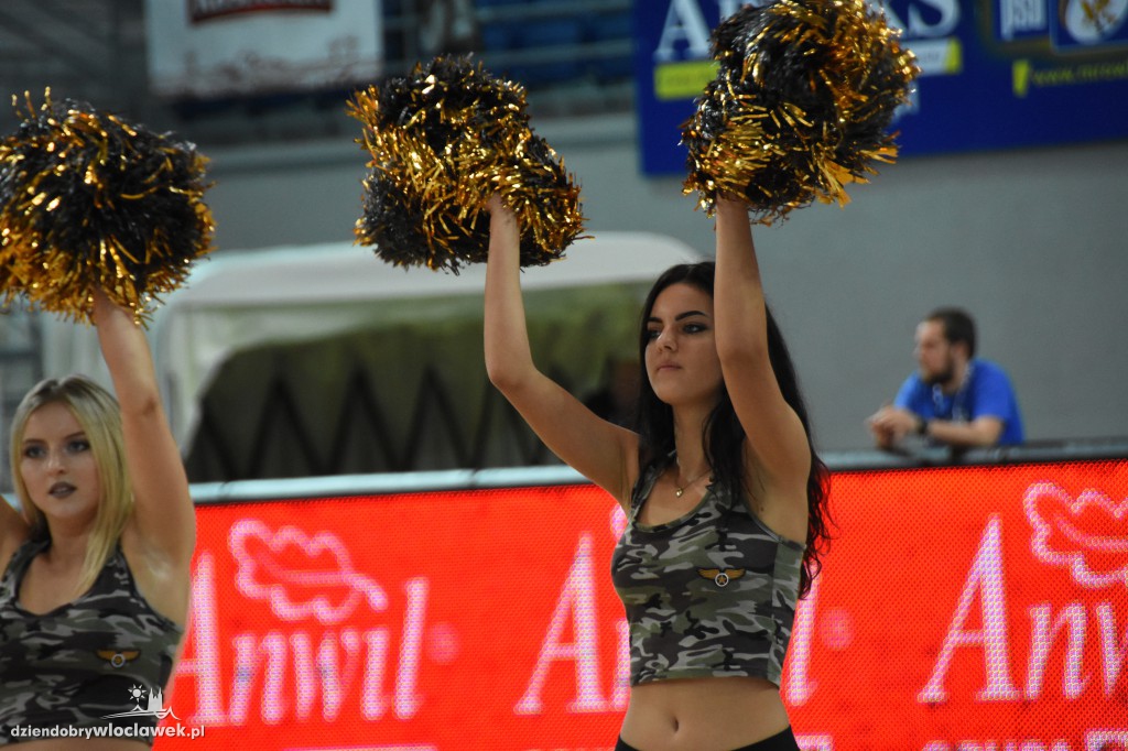 KBC 2017: cheerleaderki podczas finału