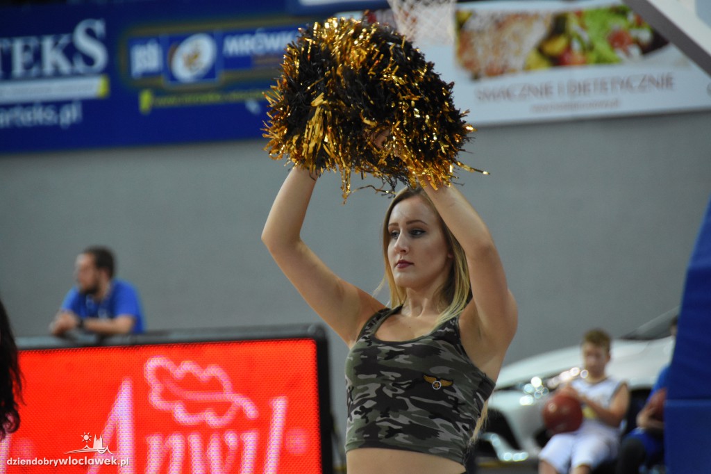KBC 2017: cheerleaderki podczas finału