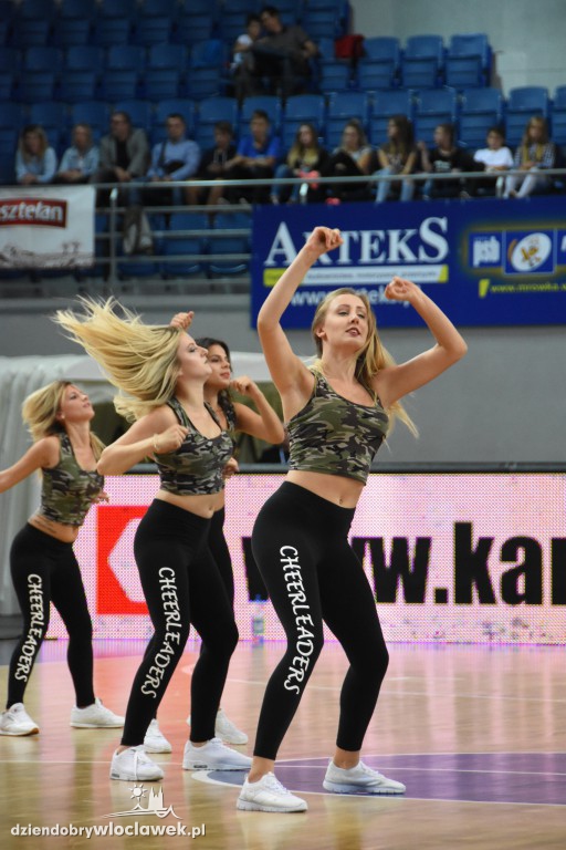KBC 2017: cheerleaderki podczas finału