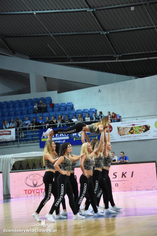 KBC 2017: cheerleaderki podczas finału